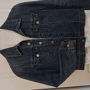 RW&CO JEAN DENIM jacket, dark wash, 100% cotton, 7 button front closure, med.